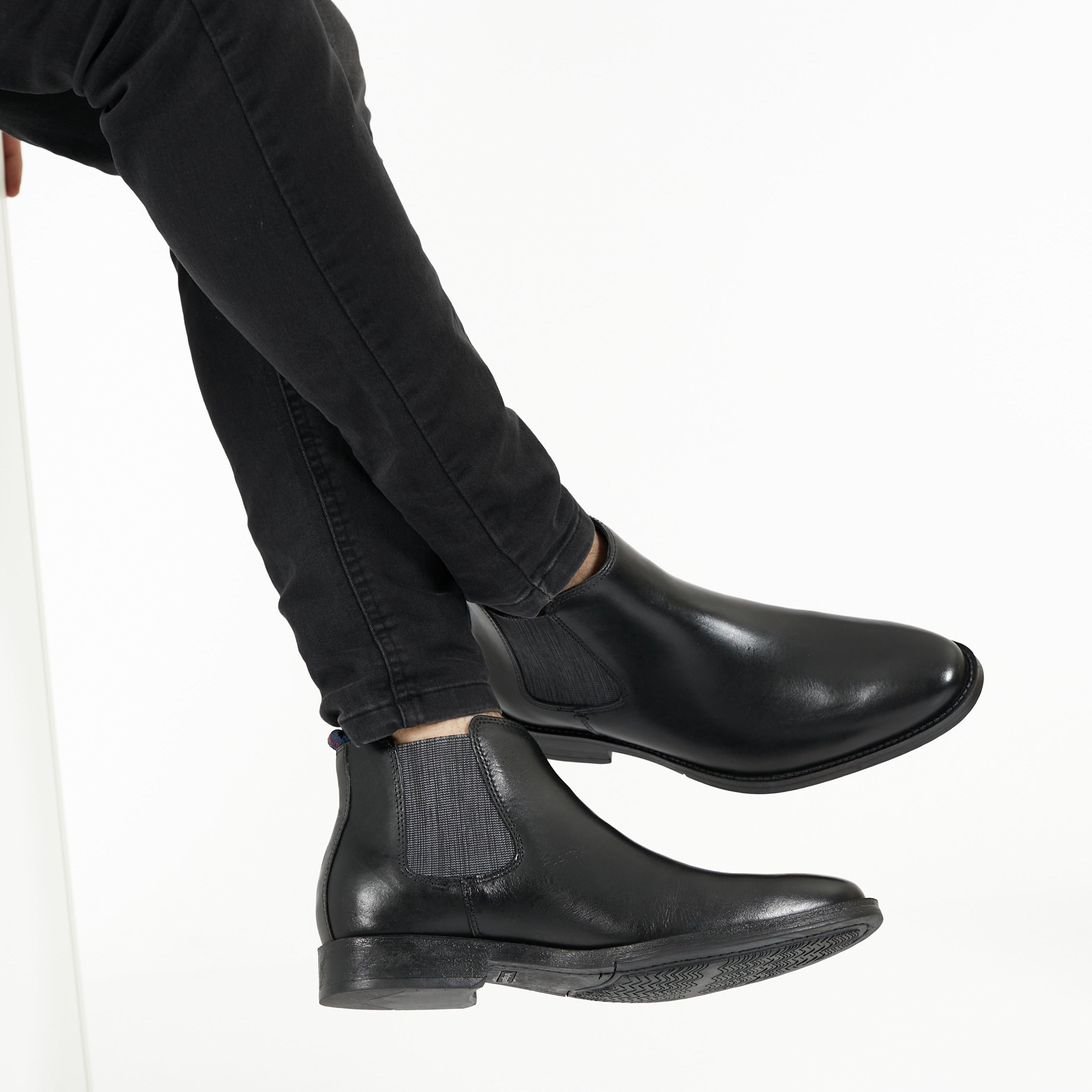 BOTA TORRES NEGRA