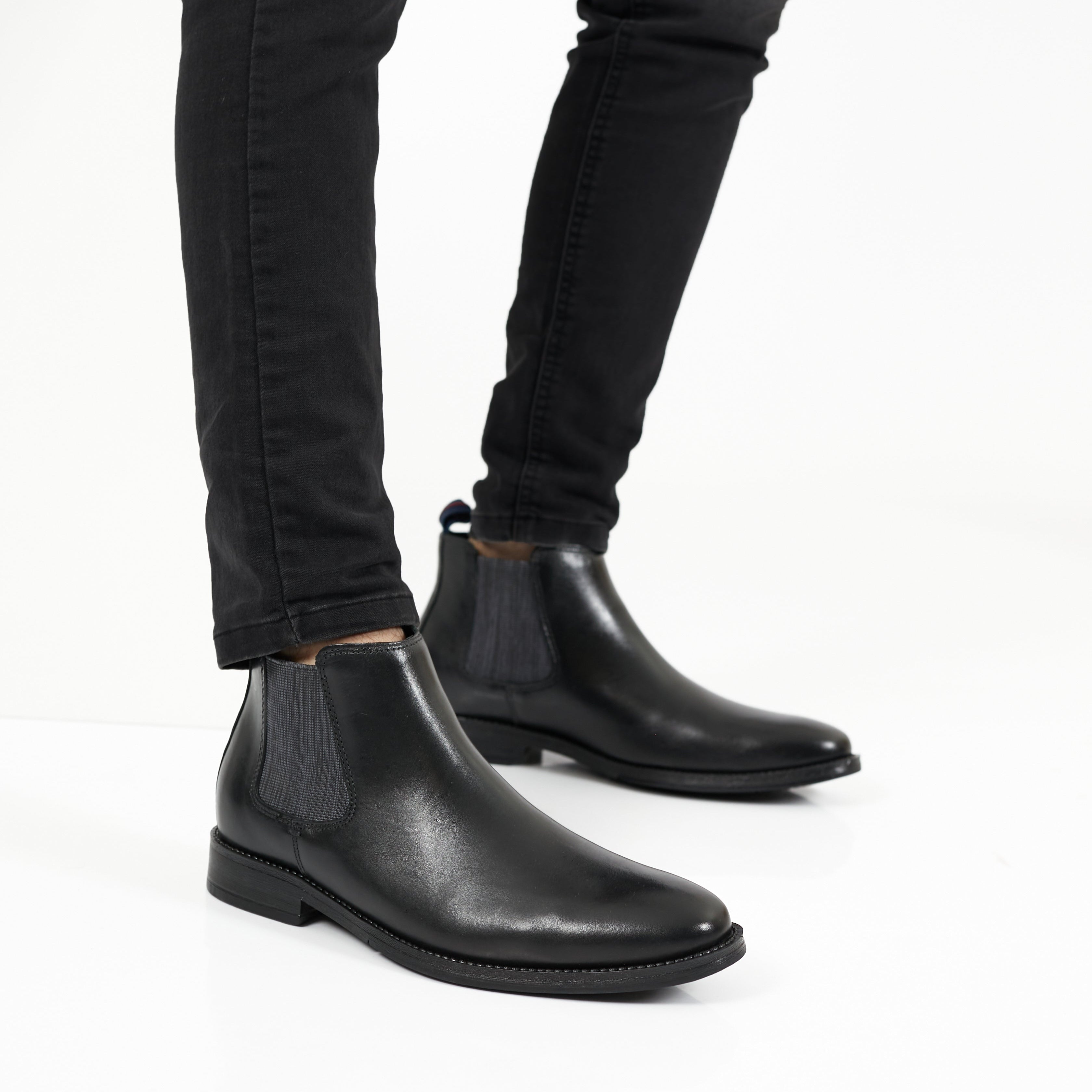 BOTA TORRES NEGRA