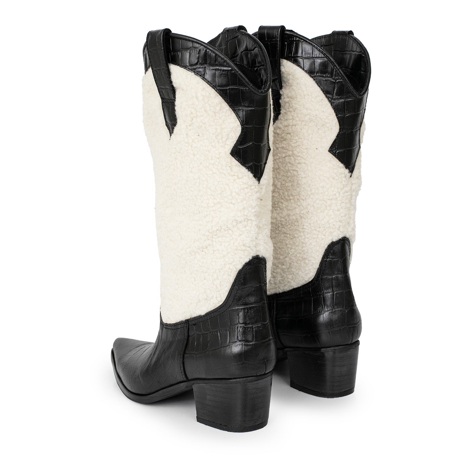 BOTA TUCKER NEGRA
